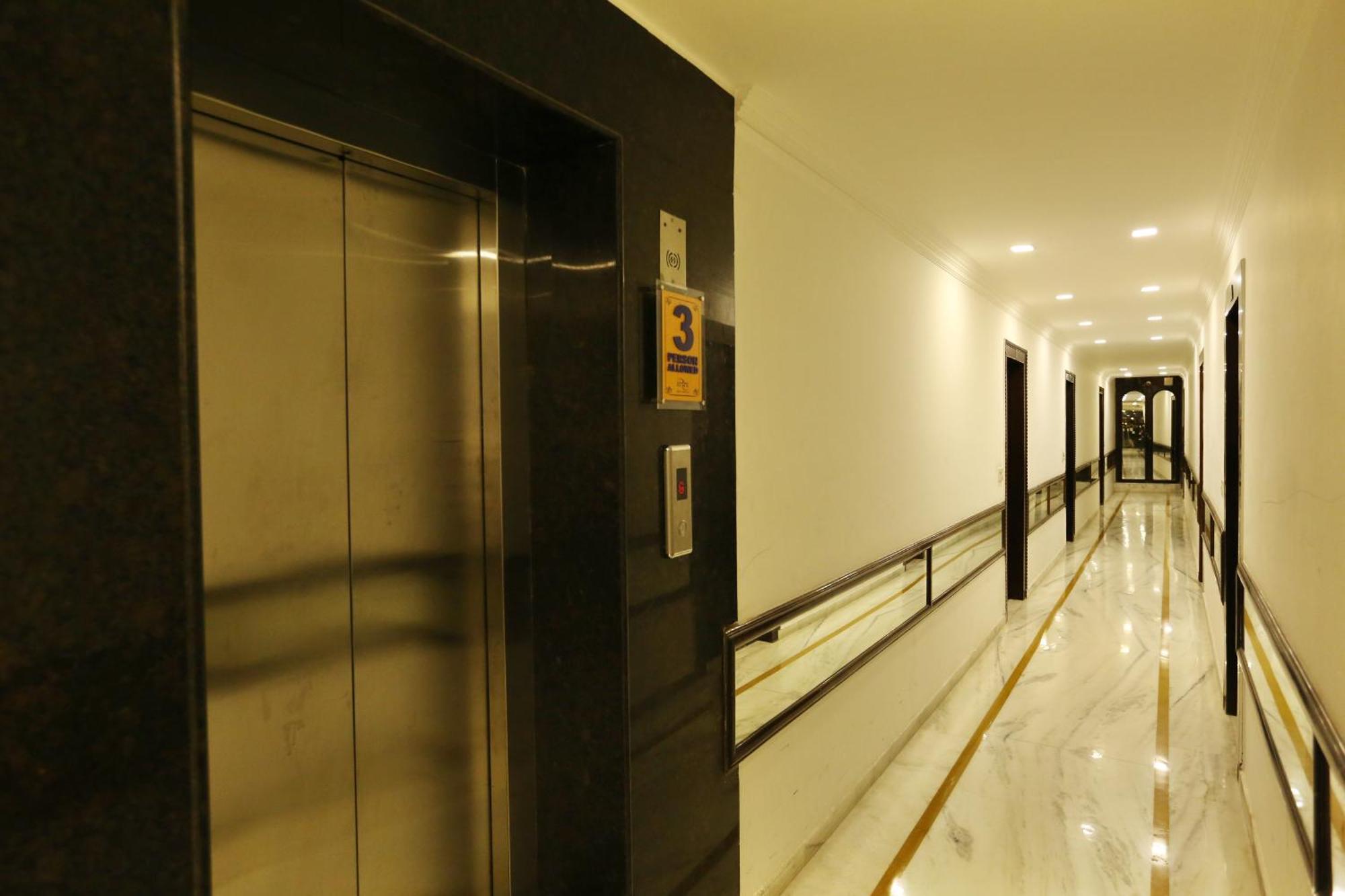 Hotel Aero Star By Star Group ニューデリー エクステリア 写真